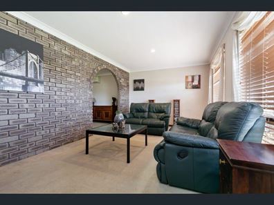 55 Carmick Way, Ferndale WA 6148