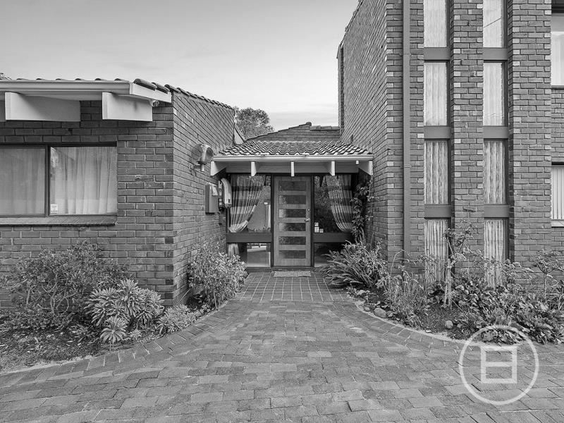 6 Karralika Crescent, Martin WA 6110
