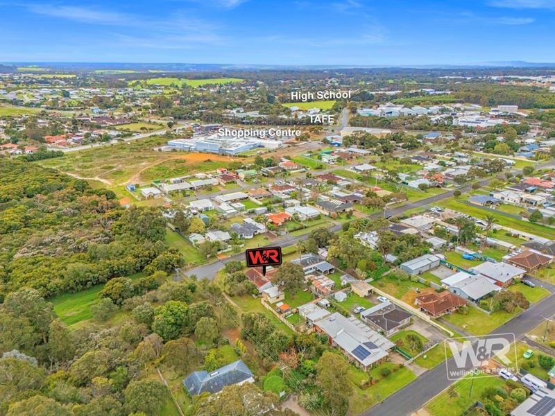 37 Flemington Street, Orana WA 6330