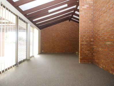 2 Kimberley Way, Parkwood WA 6147