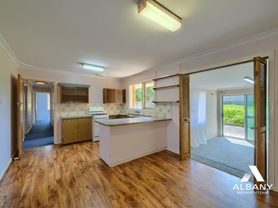 18 North Road, Spencer Park WA 6330