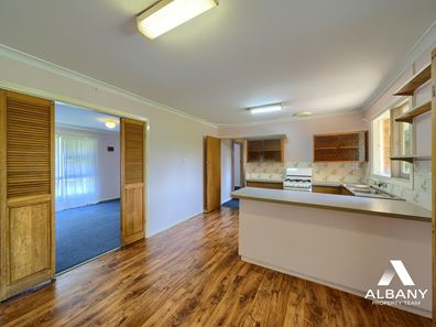 18 North Road, Spencer Park WA 6330