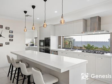 9 Picnic Lane, Greenmount WA 6056