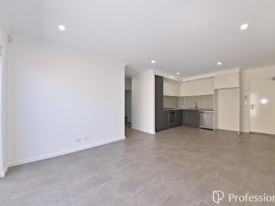 3/8 Kurda Place, Westminster WA 6061