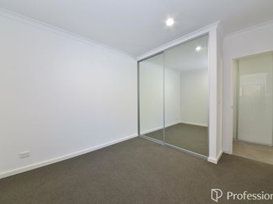 3/8 Kurda Place, Westminster WA 6061