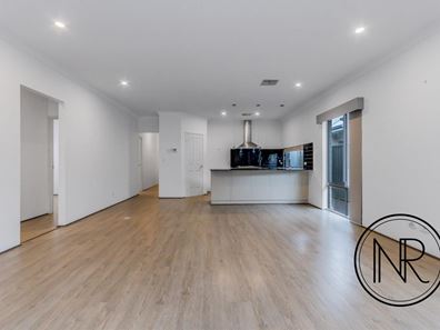 21 Mcphail Street, Piara Waters WA 6112