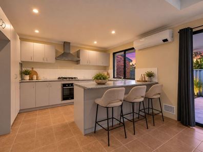 6/73 Station Street, Cannington WA 6107