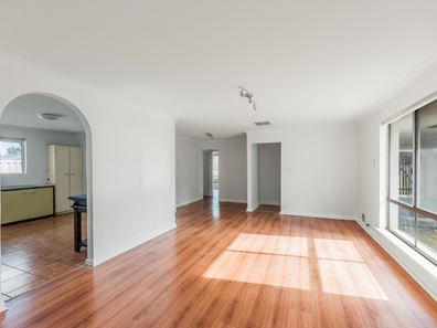 39 Mandfield Way, Parmelia WA 6167