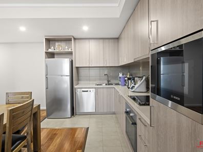 501/18 Cecil Avenue, Cannington WA 6107