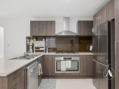 49A Hopkinson Way, Wilson WA 6107