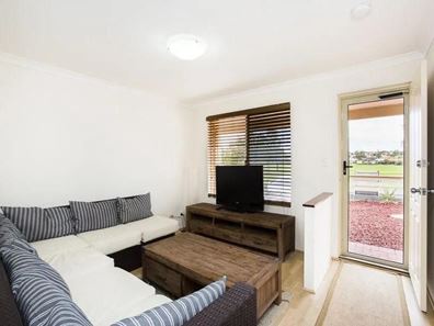 38 Christian Circle, Quinns Rocks WA 6030