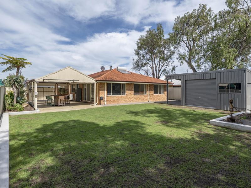 8 Kilchatten Crescent, West Busselton WA 6280