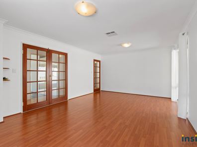 17 Bethany Gardens, Iluka WA 6028