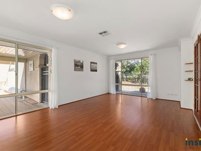 17 Bethany Gardens, Iluka WA 6028
