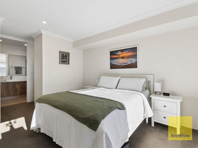 15 Mcmullan View, Hazelmere WA 6055