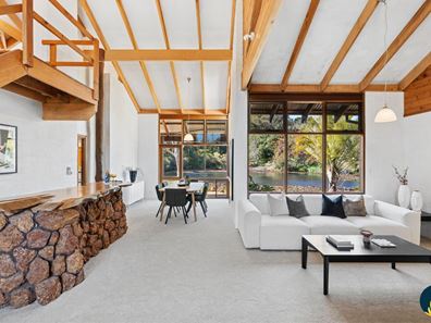 250 Carradine Road, Bedfordale WA 6112