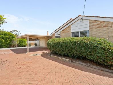 121 Widgee Rd, Noranda WA 6062