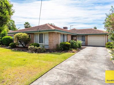 27 Sutherland Drive, Thornlie WA 6108