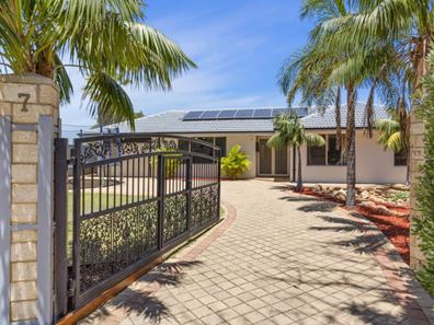 7 Shell Court, Beldon WA 6027