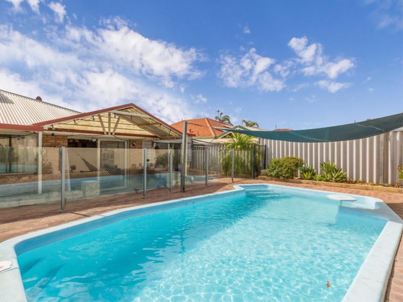 7 Kendal Lane, Ballajura WA 6066