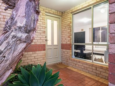 4/75 Dover Road, Scarborough WA 6019