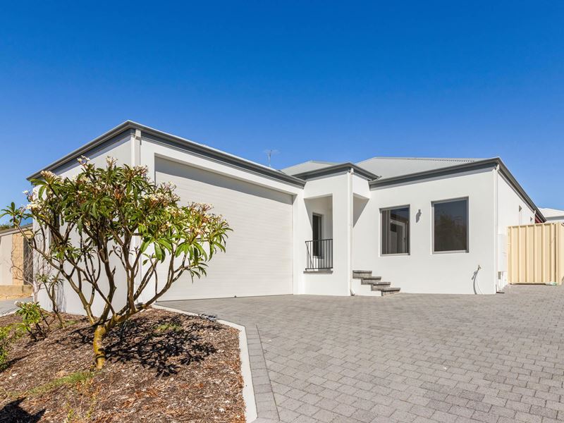 143 Safety Bay Road, Shoalwater WA 6169