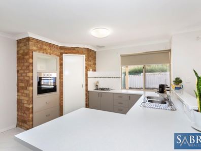 14 Settler Place, Greenmount WA 6056