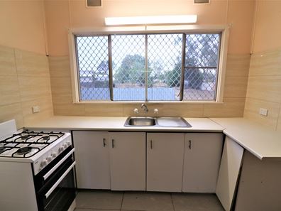 33 Knowsley St East, Derby WA 6728