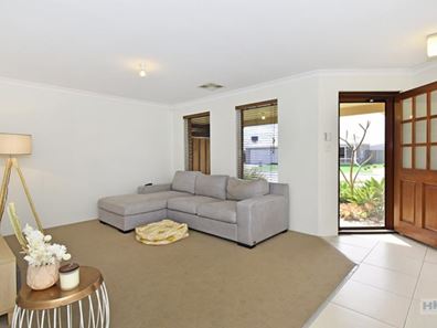 50 Simmonds Pass, Ellenbrook WA 6069