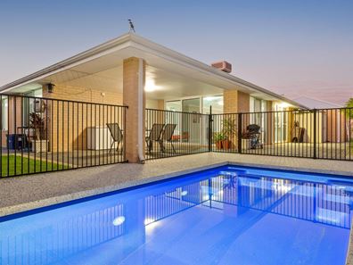 13 Willerin Loop, Success WA 6164