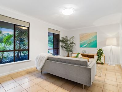 9 Baslow Court, Carine WA 6020