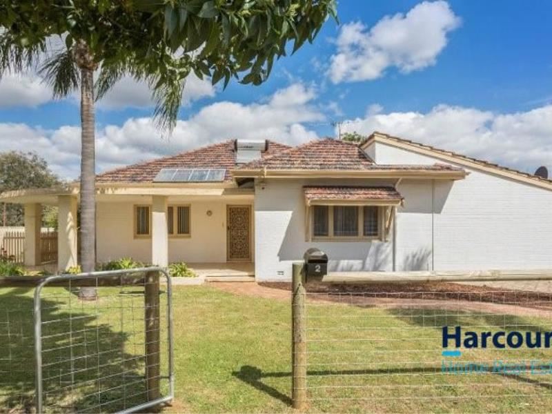 2 Clara Street, Gosnells WA 6110