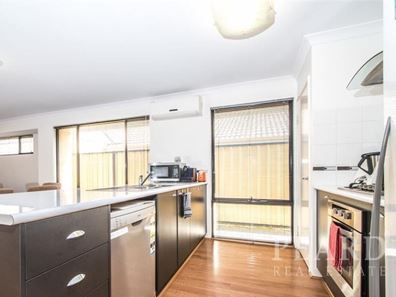 2 Miami Lane, Clarkson WA 6030