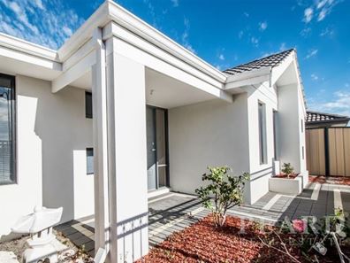 2 Miami Lane, Clarkson WA 6030