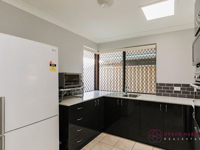 6/10 Soraya Place, Cooloongup WA 6168