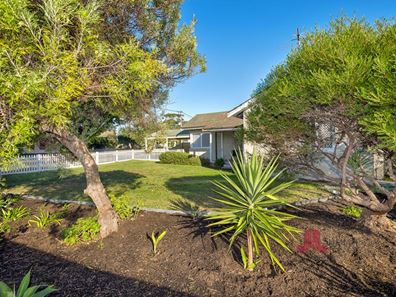 24 Island Queen Street, Withers WA 6230