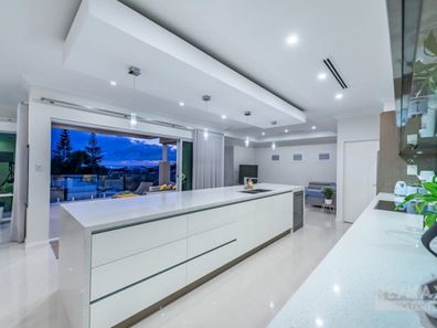 8 Abalone Place, Burns Beach WA 6028
