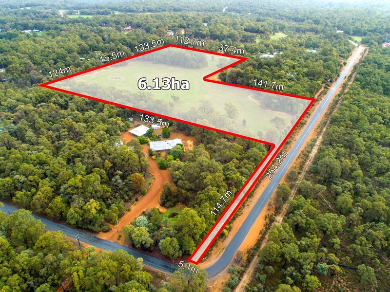 1555 Boyamyne Road, Parkerville