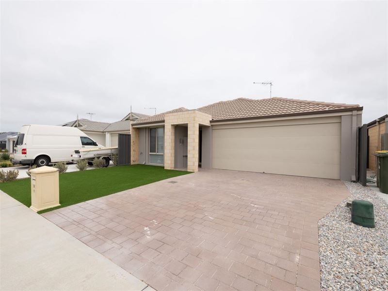 13 Danbulla Loop, Yanchep