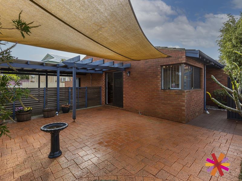 1/58 Robert Street, Como WA 6152