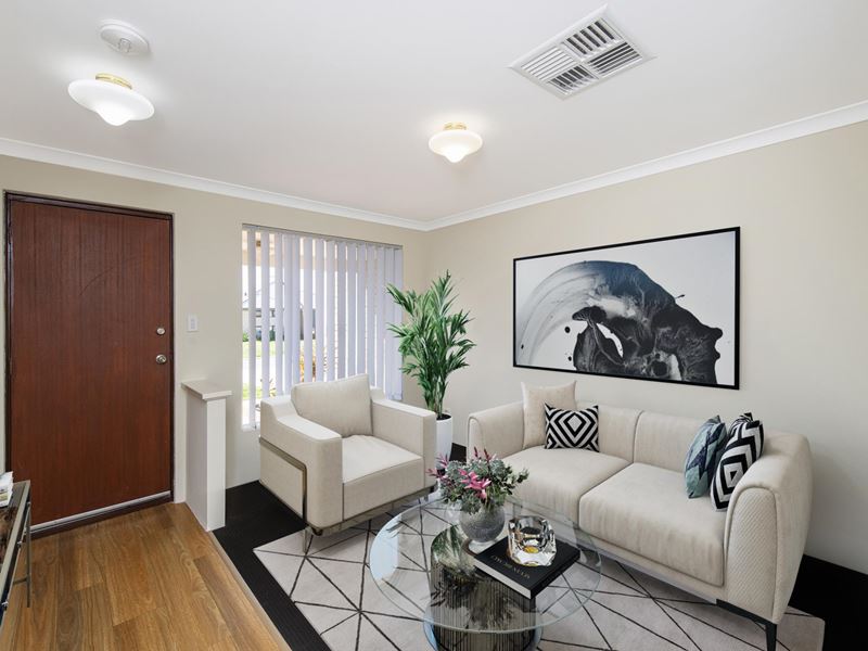2 Torquay Way, Secret Harbour