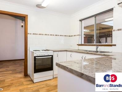 27 Maiden Park Road, Withers WA 6230