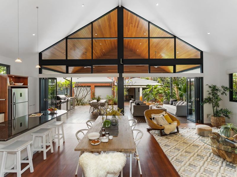 6 Waverley Street, Shenton Park