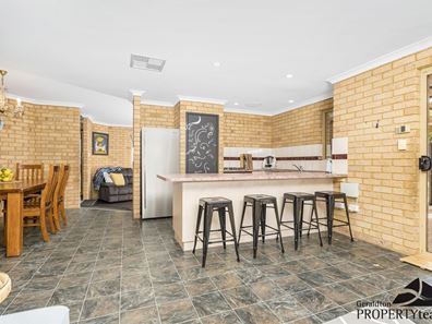 6 Lowan Court, Waggrakine WA 6530