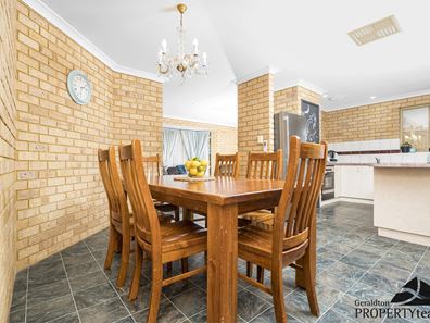 6 Lowan Court, Waggrakine WA 6530