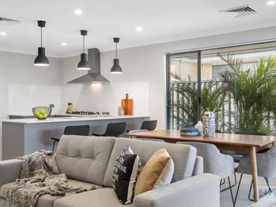 21 Durleigh Road, Aveley WA 6069