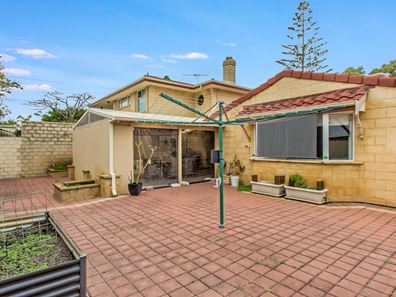 12a McLarty Rd, Shoalwater WA 6169