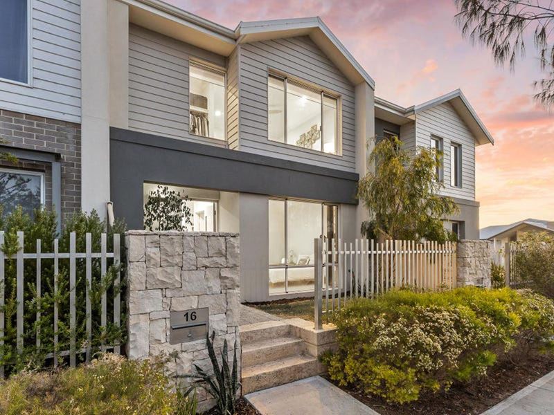 16 Garnet Lane, Eglinton