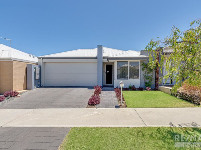 3 Fulvous Loop, Eglinton