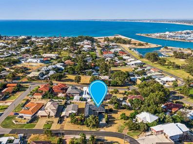 7 Muir Place, Halls Head WA 6210